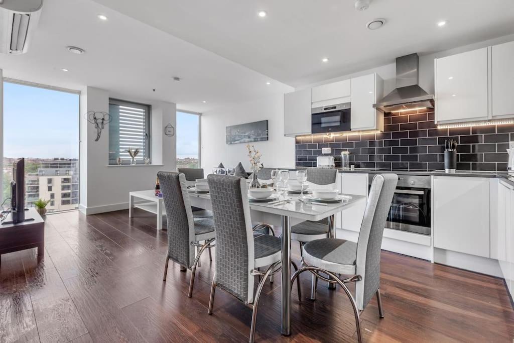 Amazing Britania 1 Bedroom Flat In London Bp40 Buitenkant foto