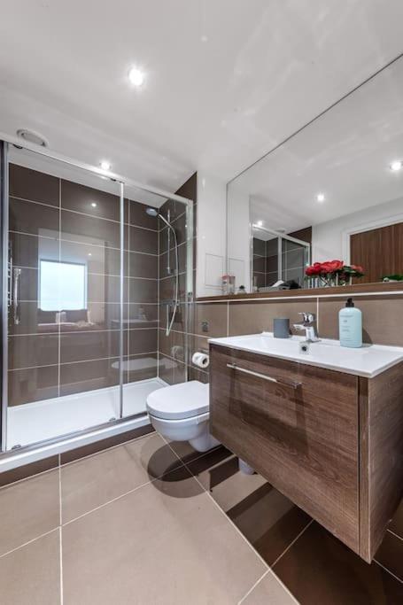 Amazing Britania 1 Bedroom Flat In London Bp40 Buitenkant foto